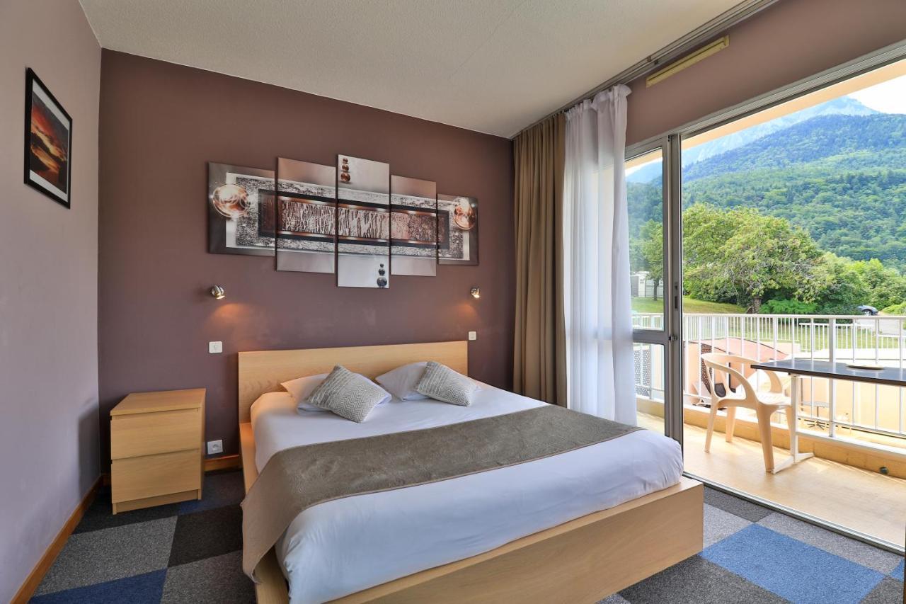 סבינס Hotel Les Flots Bleus מראה חיצוני תמונה