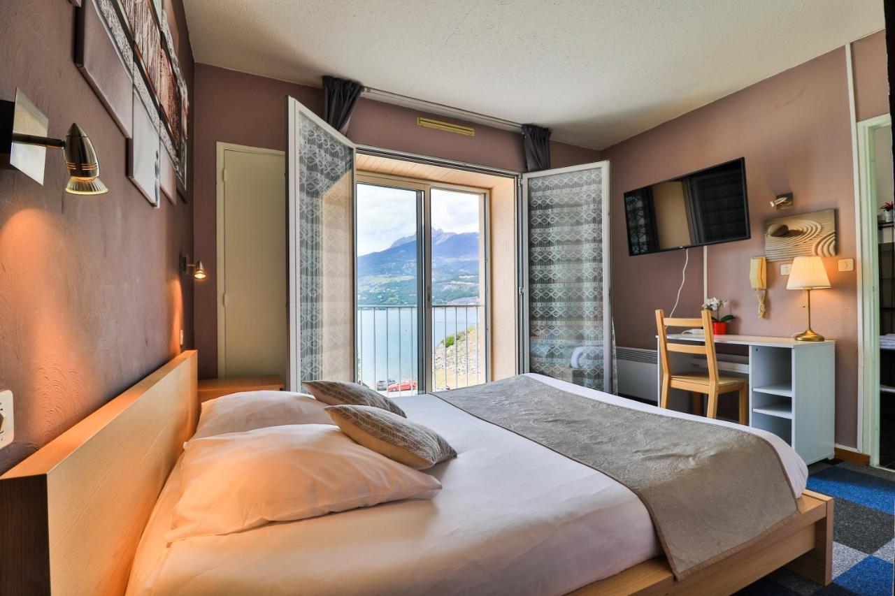 סבינס Hotel Les Flots Bleus מראה חיצוני תמונה