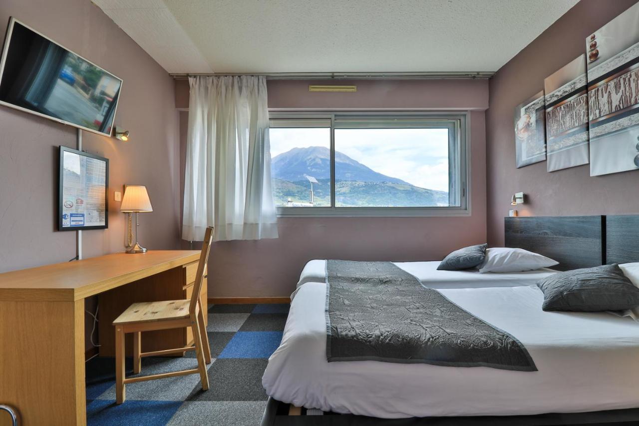 סבינס Hotel Les Flots Bleus מראה חיצוני תמונה