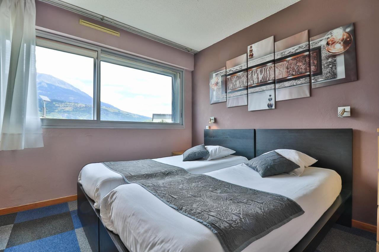 סבינס Hotel Les Flots Bleus מראה חיצוני תמונה